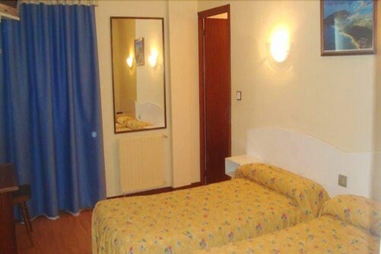 Hotel Costa Cantabra Argoños Exteriör bild