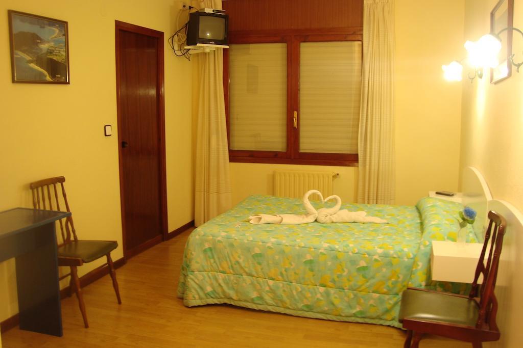 Hotel Costa Cantabra Argoños Exteriör bild